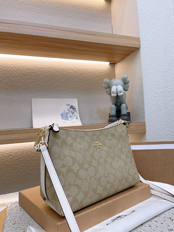 LO - CCH Bags - 221