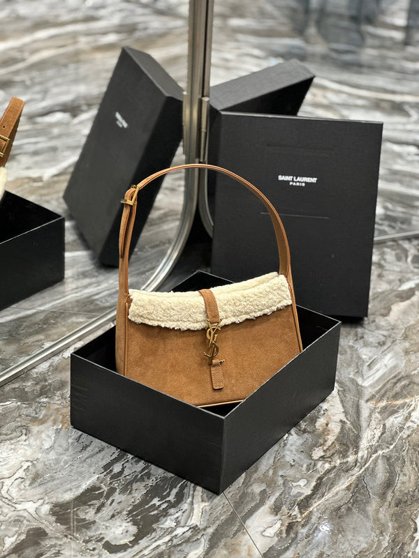 BB - YSL Bag - 3910