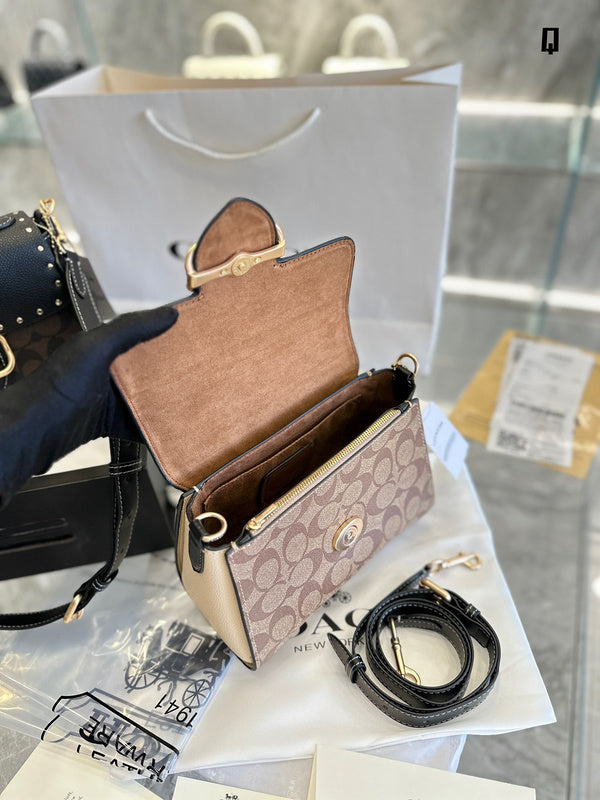 LO - CCH Bags - 231