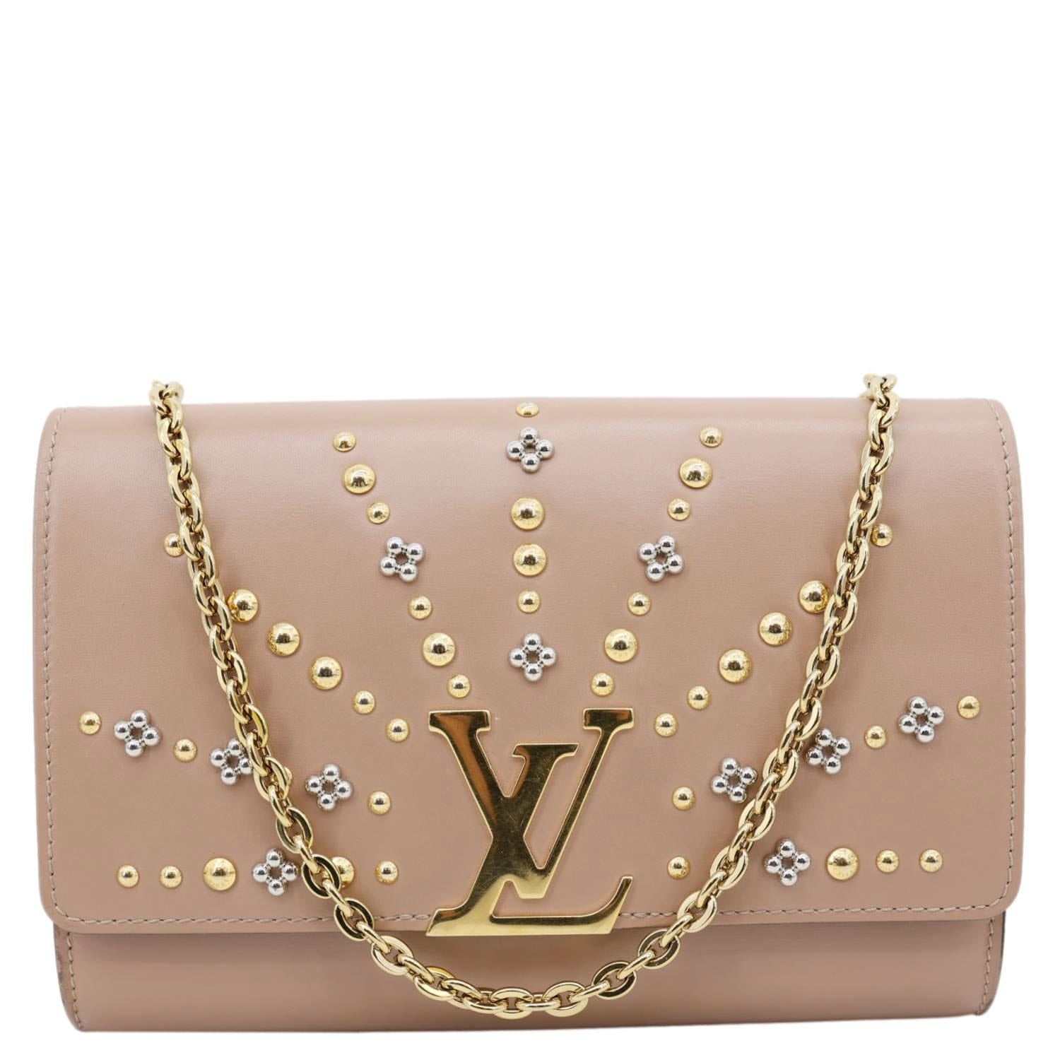 Chain Louise