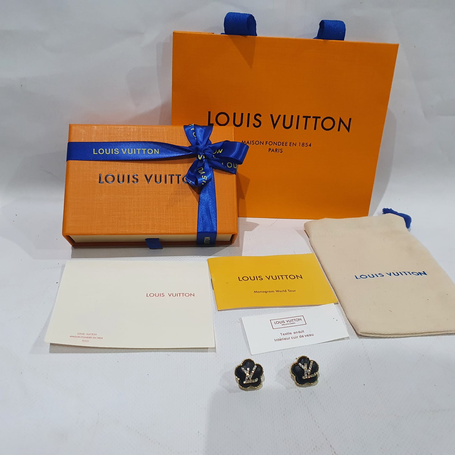 LO-LV bags 2176