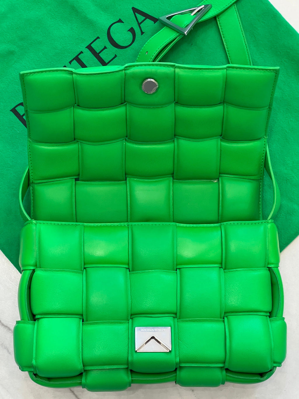 B - V PADDED CASSETTE BAG