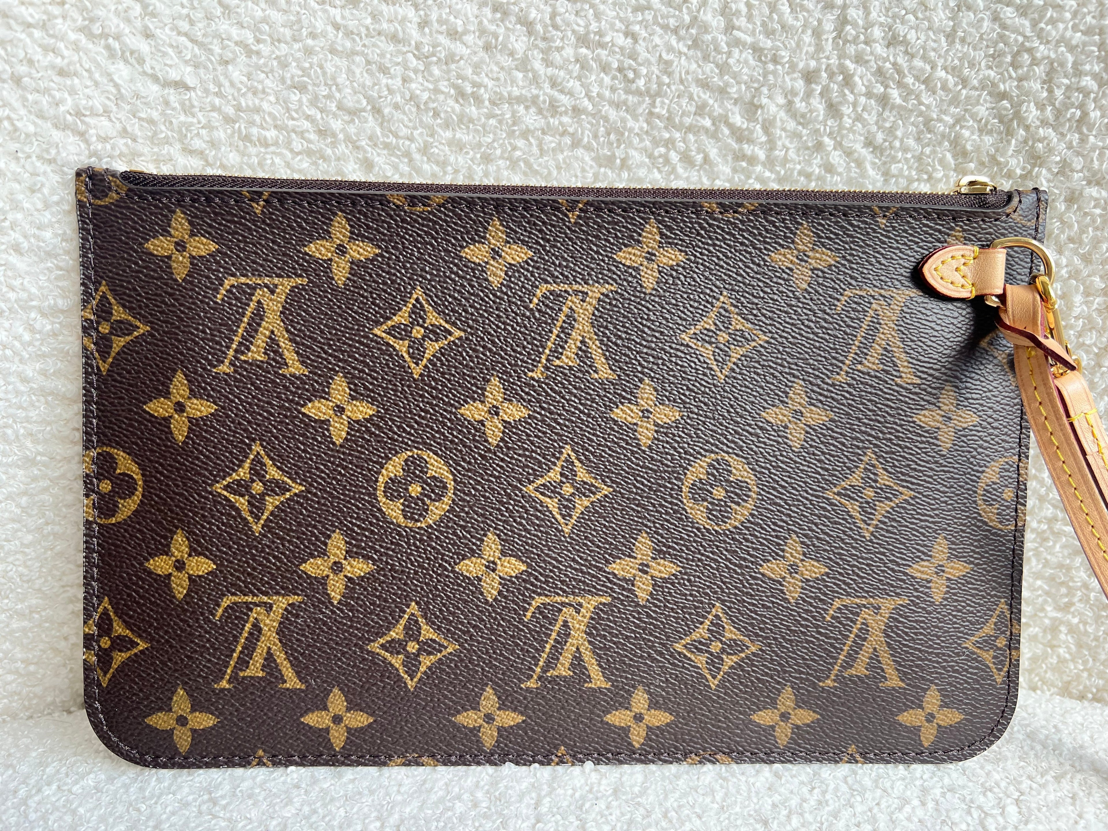 Neverfull Pouch