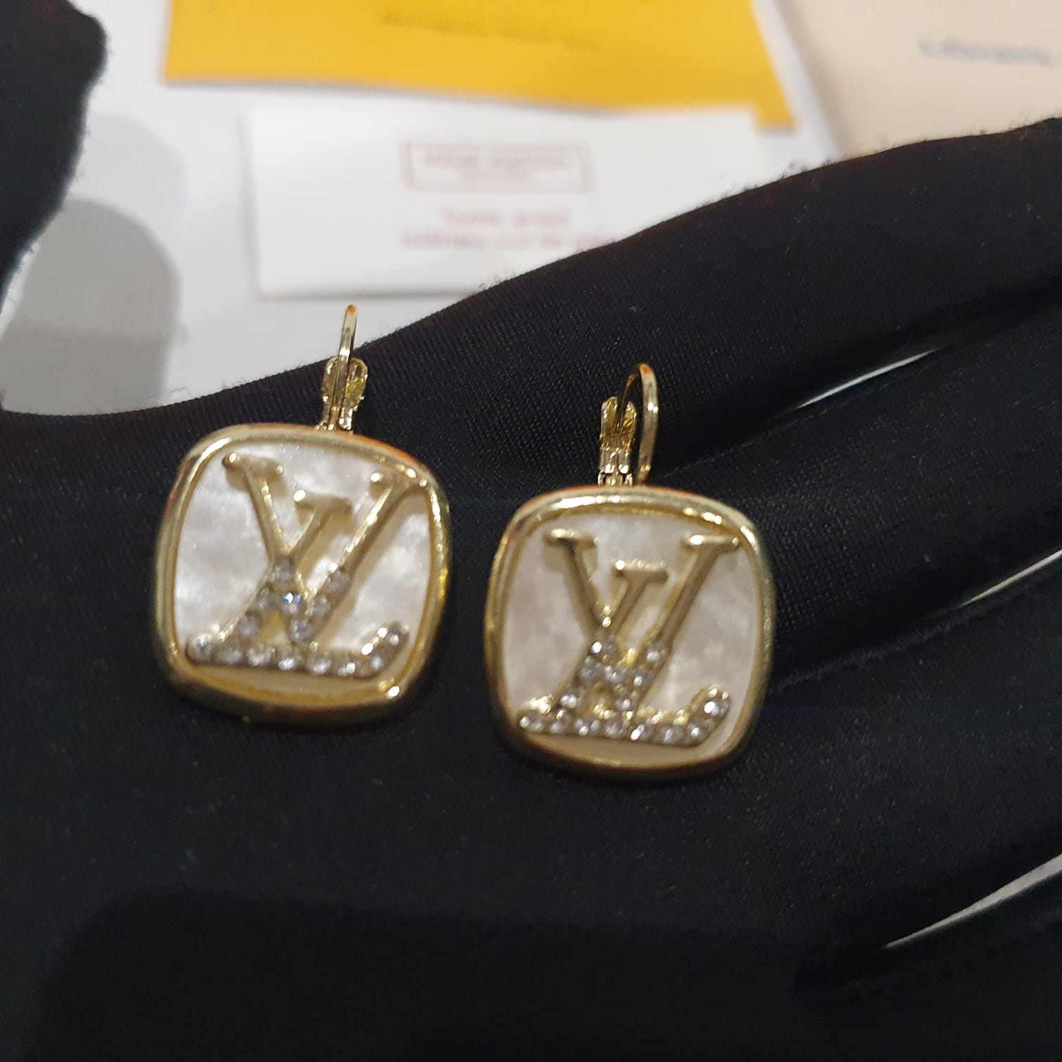 LO-LV bags 2186