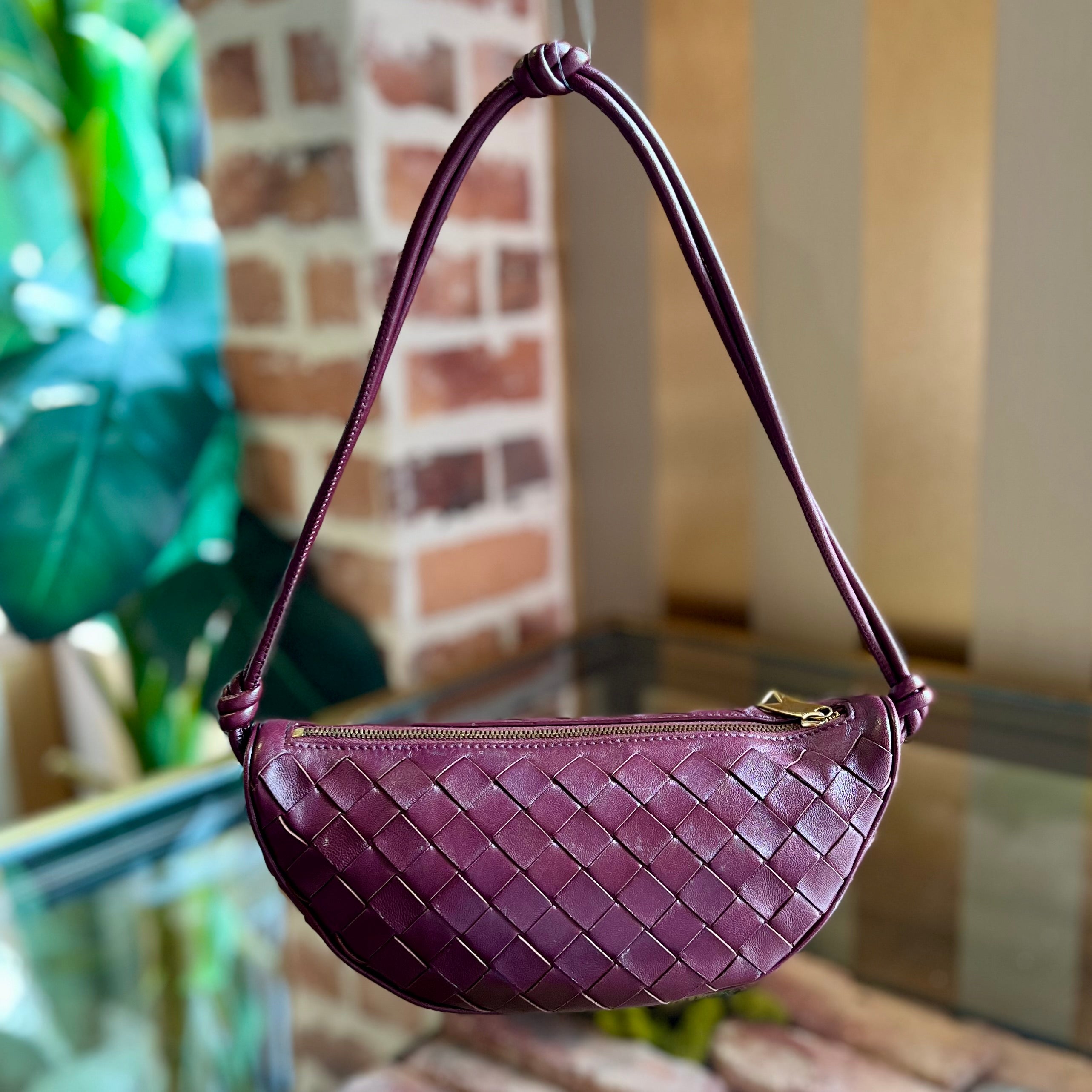 B-VENETA Half Moon Barro Muse Brass Nappa Intrecciato Shoulder Bag
