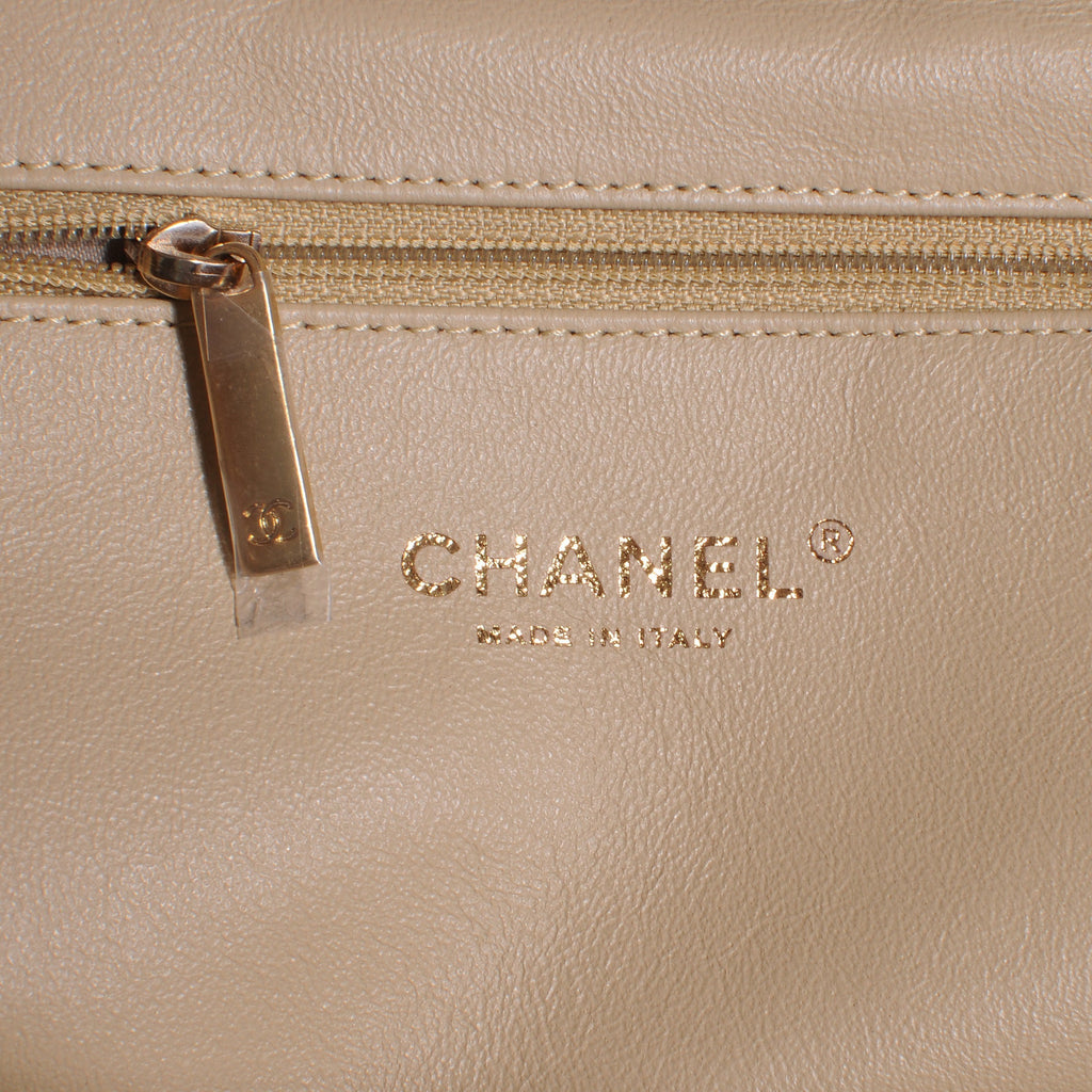 CHL -  CALFSKIN STITCHED CITY ACCORDION TOTE BAG
