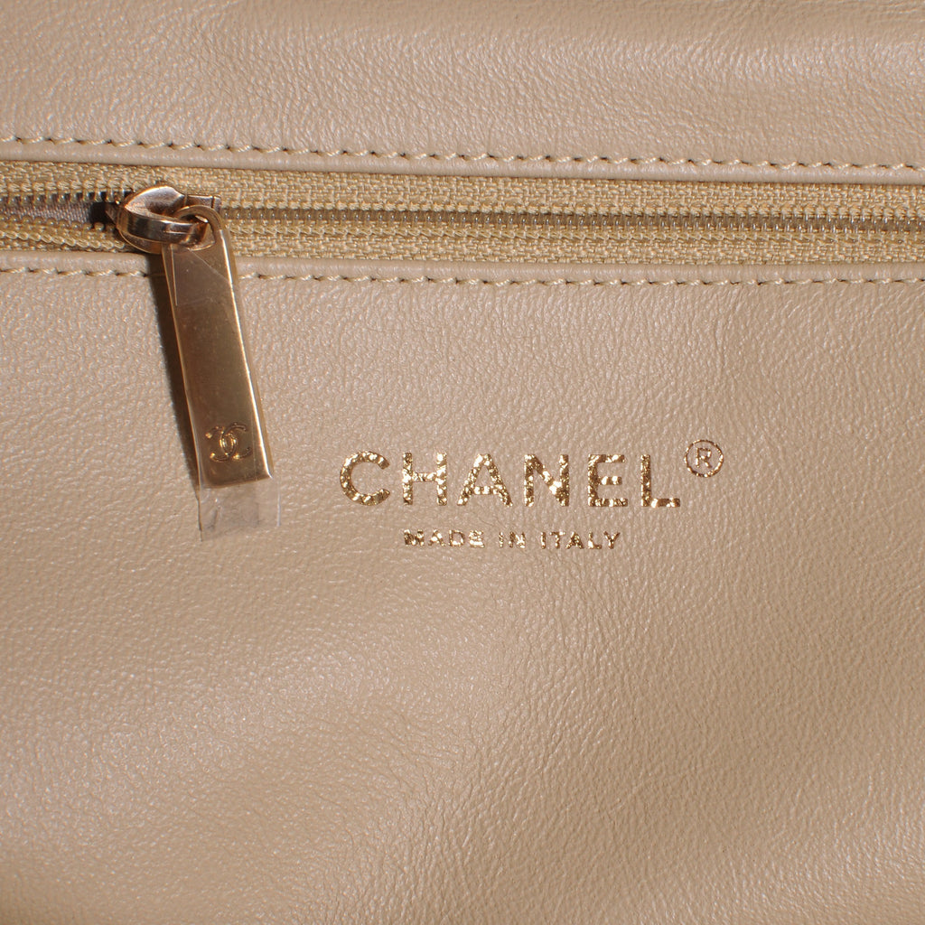 CHL -  CALFSKIN STITCHED CITY ACCORDION TOTE BAG
