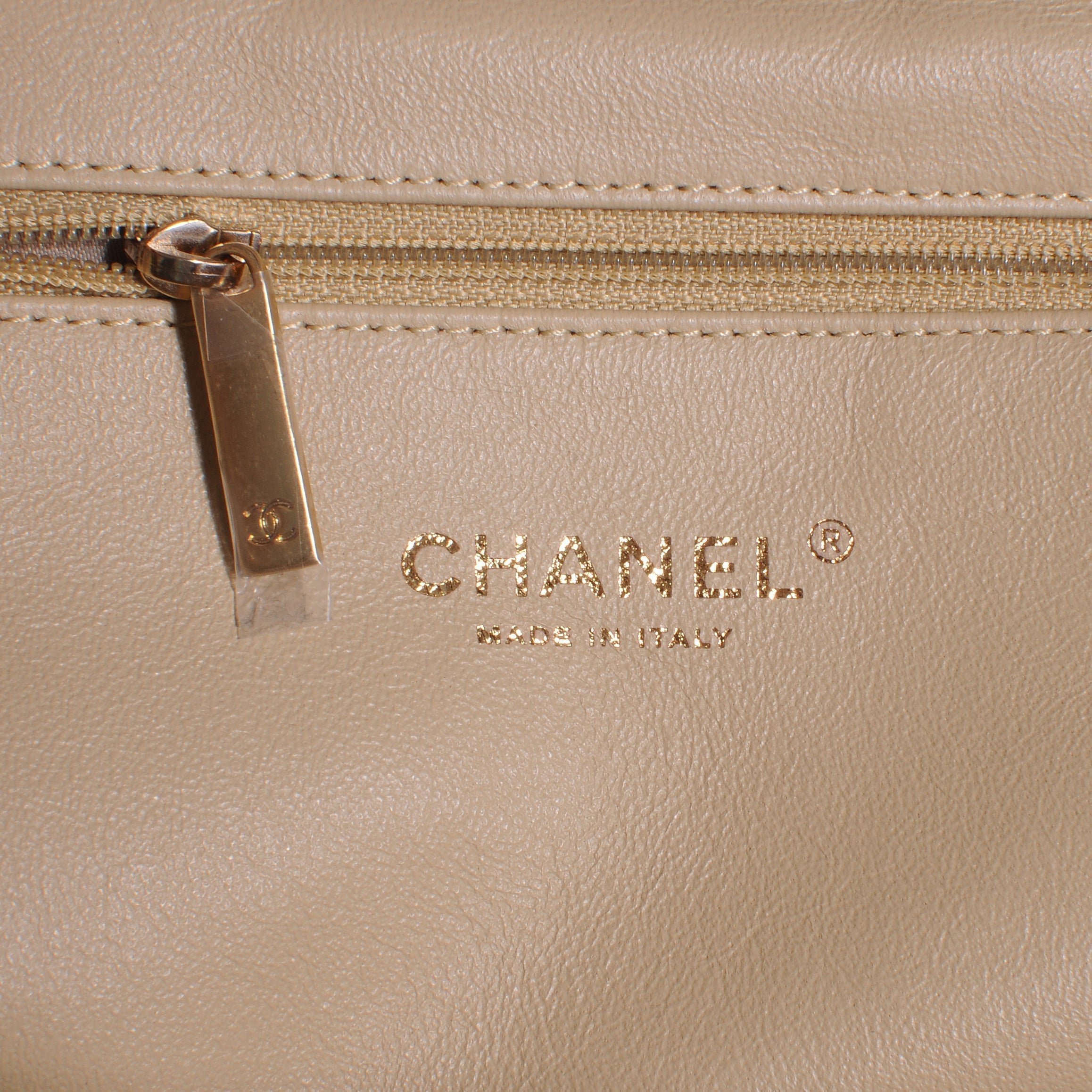 CHL -  CALFSKIN STITCHED CITY ACCORDION TOTE BAG