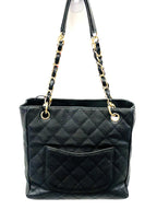 CHL -  CAVIAR QUILTED PETIT SHOPPING TOTE PST