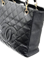 CHL -  CAVIAR QUILTED PETIT SHOPPING TOTE PST