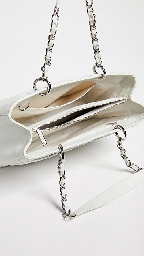 CHL -  CAVIAR QUILTED SHOPPER TOTE BAG
