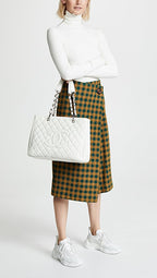 CHL -  CAVIAR QUILTED SHOPPER TOTE BAG