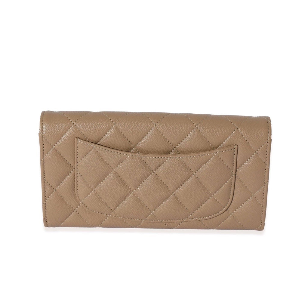 CHL -  CAVIAR QUILTED LARGE GUSSET FLAP WALLET