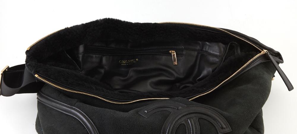 CHL -  BLACK SHEARLING HOBO BAG