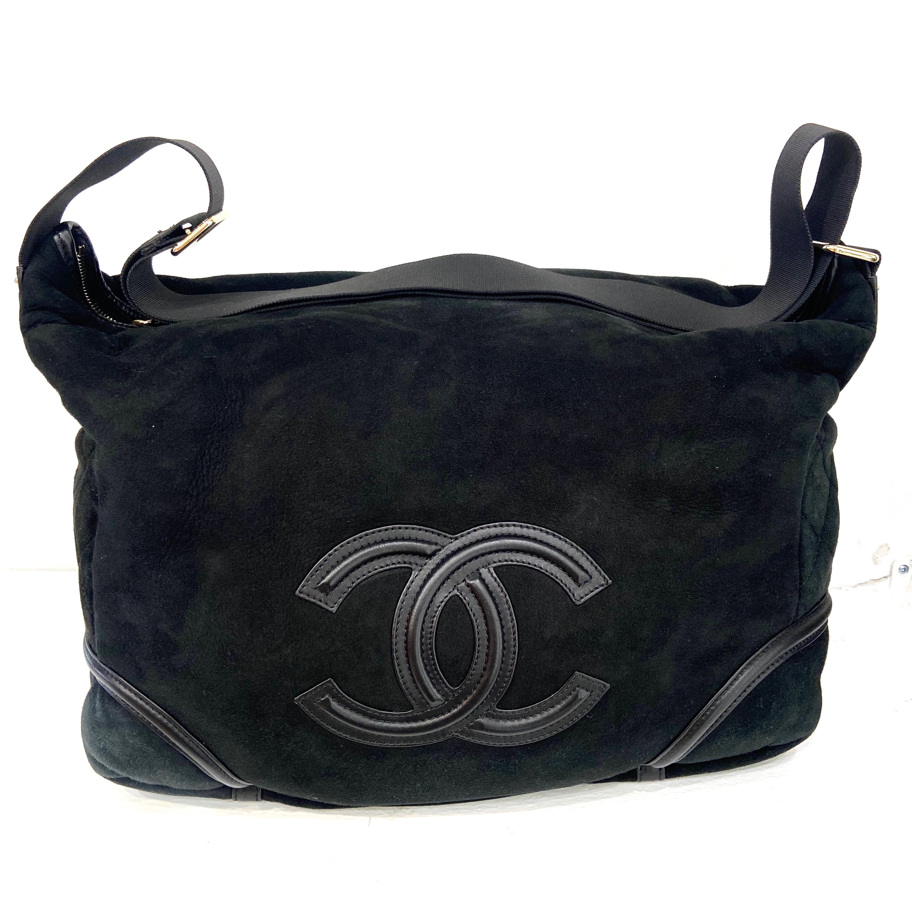 CHL -  BLACK SHEARLING HOBO BAG