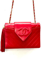 CHL -   RED CHEVRON QUILTED LAMBSKIN CHAIN BAG