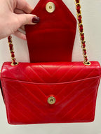 CHL -   RED CHEVRON QUILTED LAMBSKIN CHAIN BAG