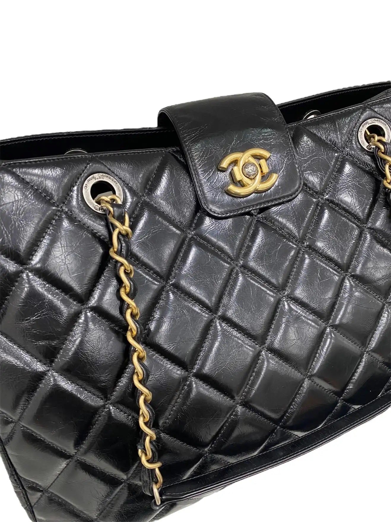 CHL -  CC QUILTED LAMBSKIN TOTE BAG
