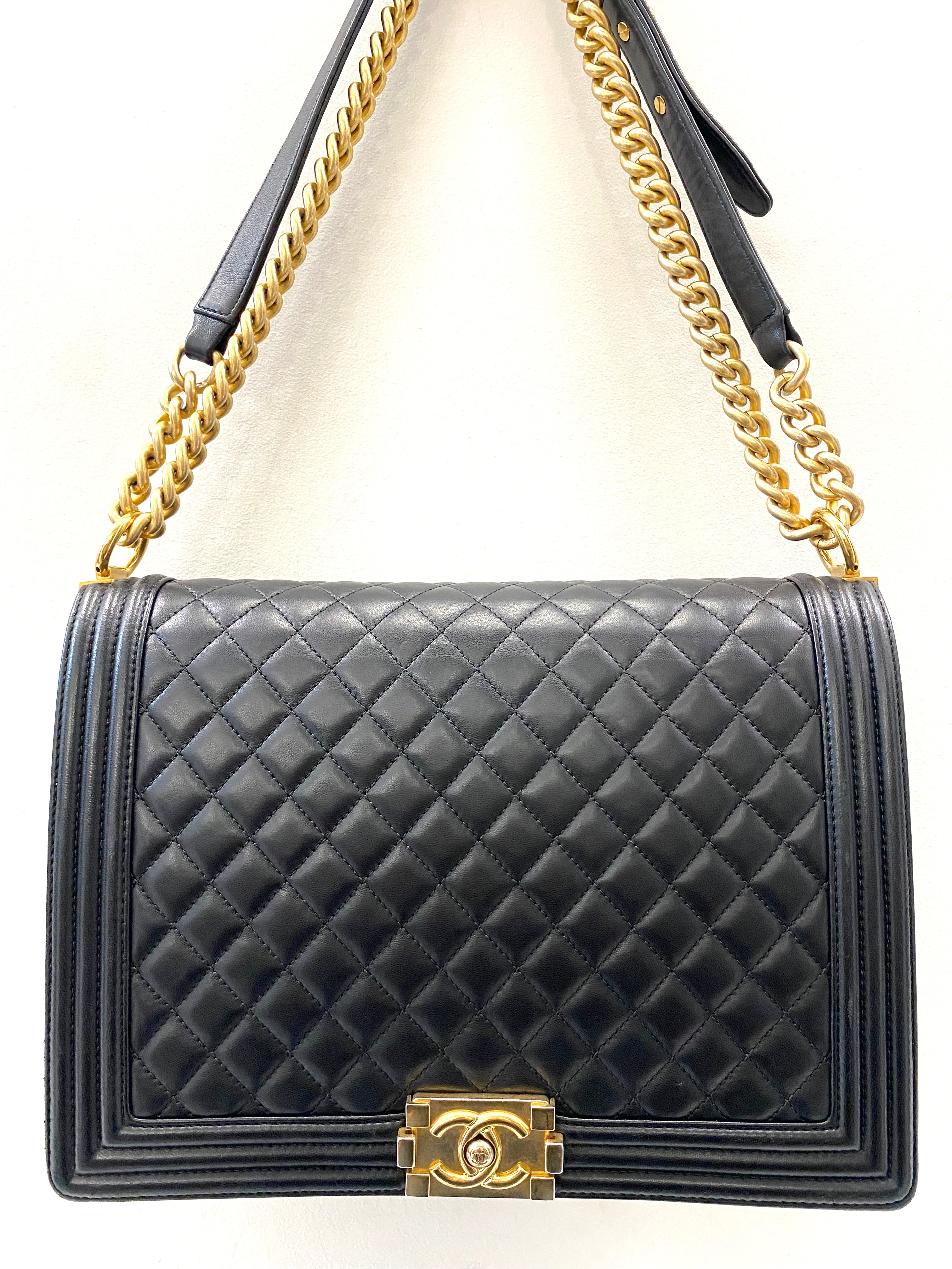 CHL -  QUILTED LAMBSKIN XL BOY FLAP BAG