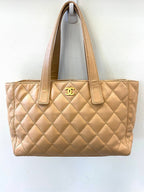 CHL -  QUILTED LAMBSKIN LEATHER WILD STITCH TOTE