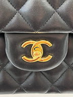 CHL -  QUILTED LAMBSKIN DOUBLE FLAP JUMBO BAG