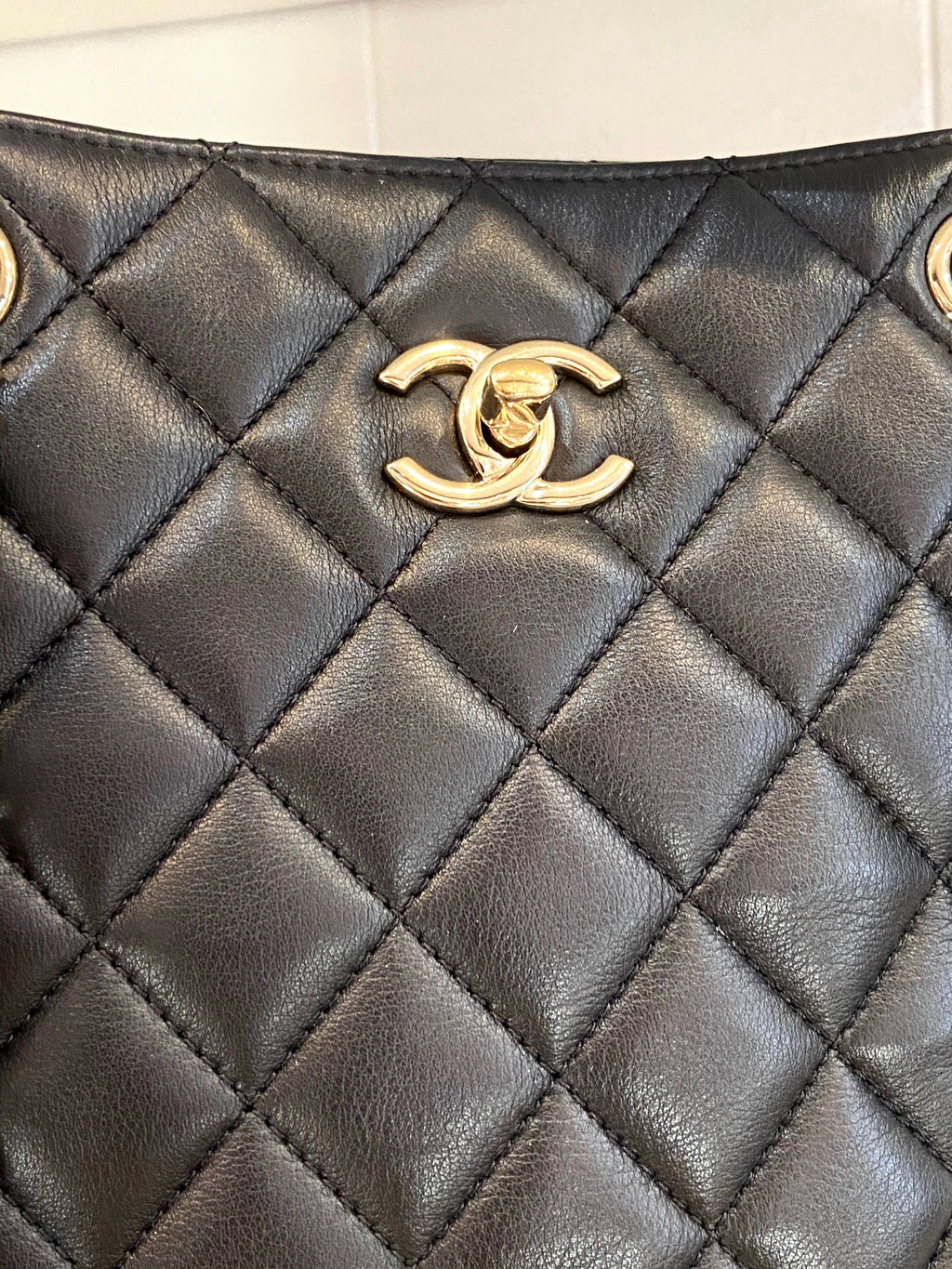 CHL -  QUILTED CALFSKIN TIMELESS TOTE BAG