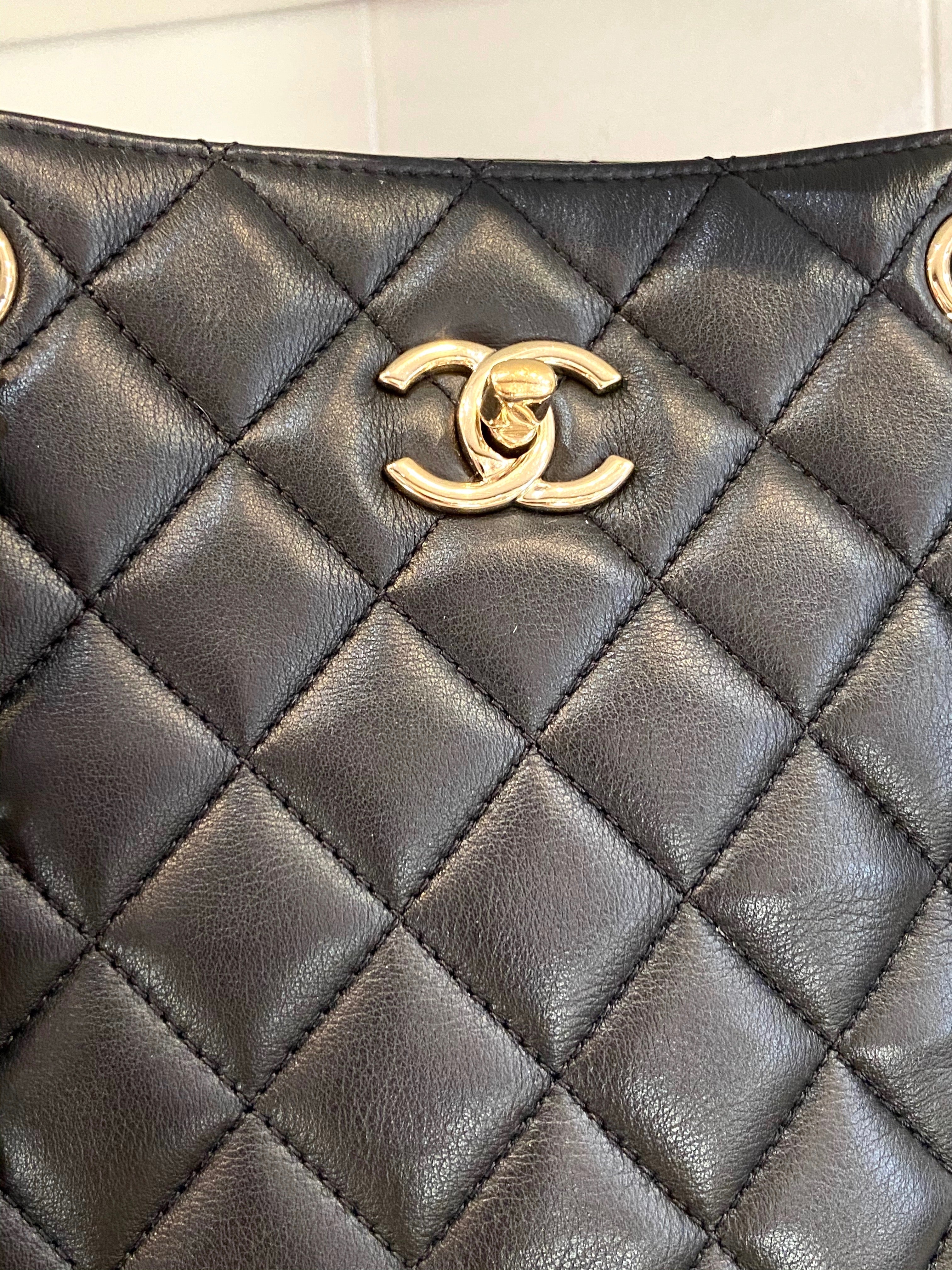 CHL -  QUILTED CALFSKIN TIMELESS TOTE BAG