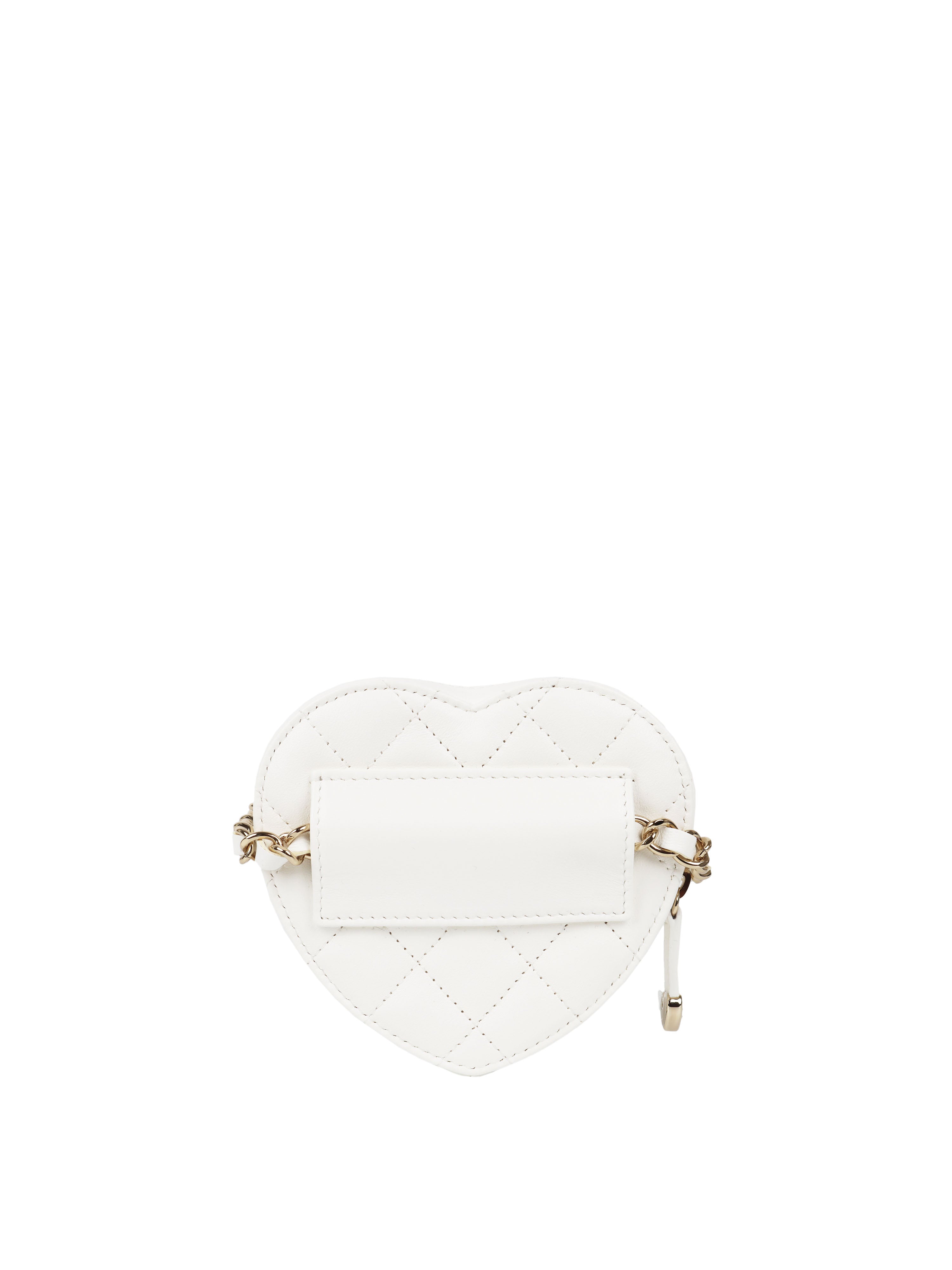 CHNL -  22S White Heart Belt Bag LGHW