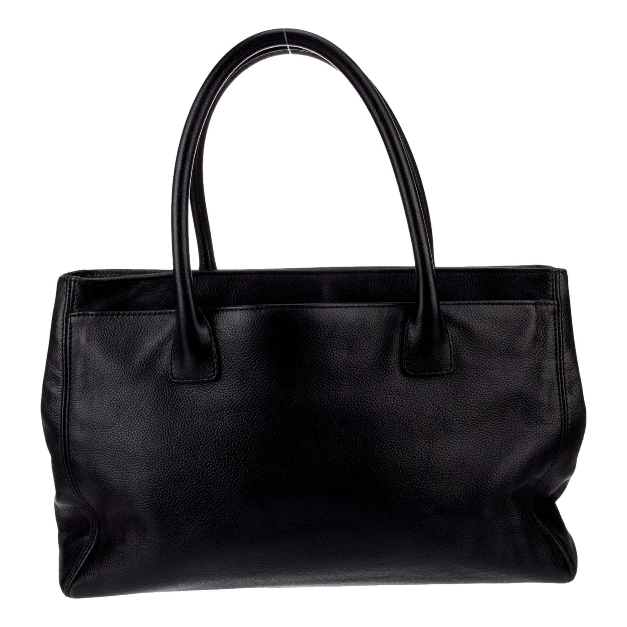 CHNL -  Executive Cerf Tote Black Leather Medium