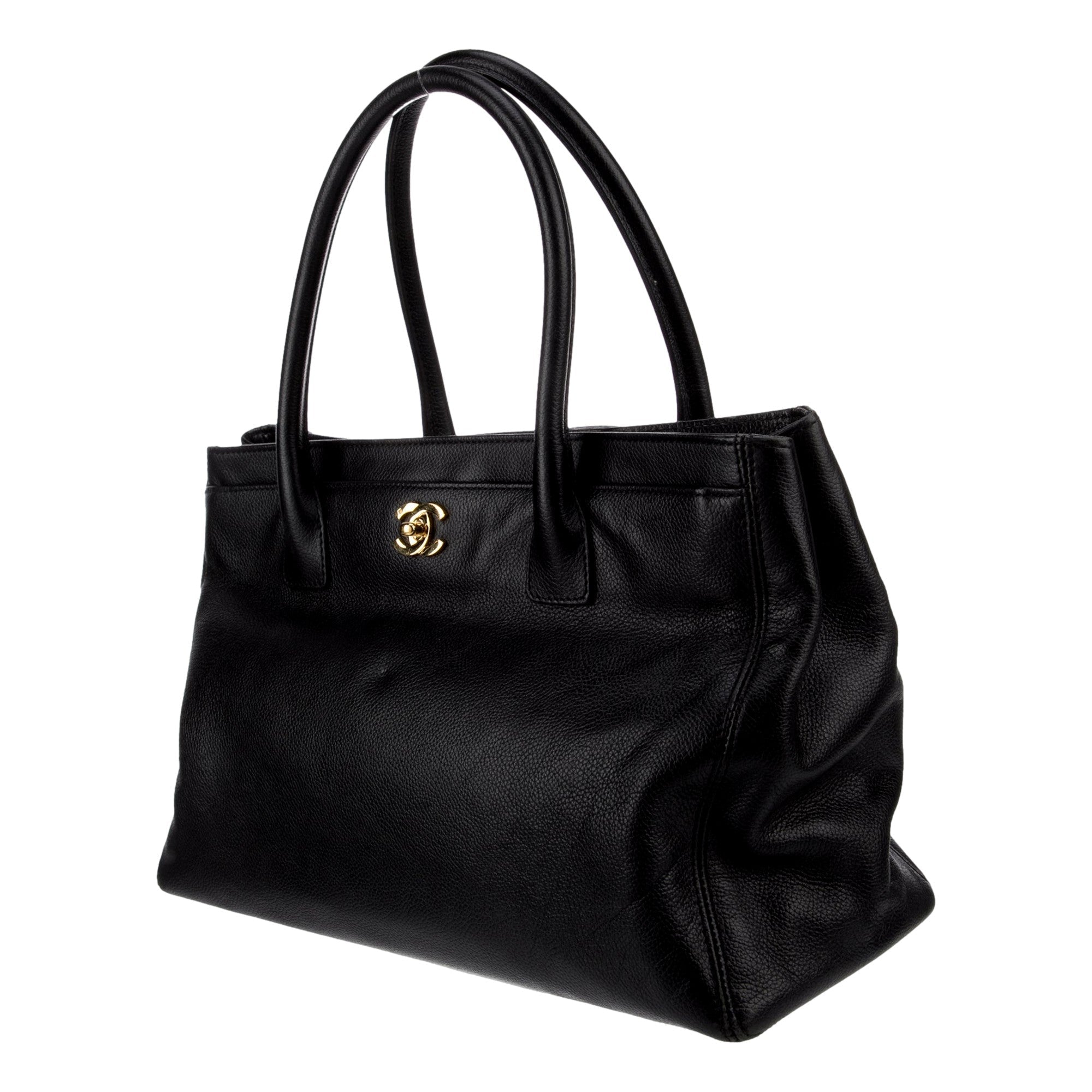 CHNL -  Executive Cerf Tote Black Leather Medium
