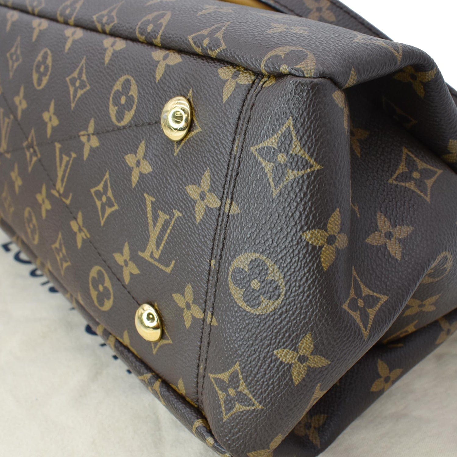 LO-LV bags 8820