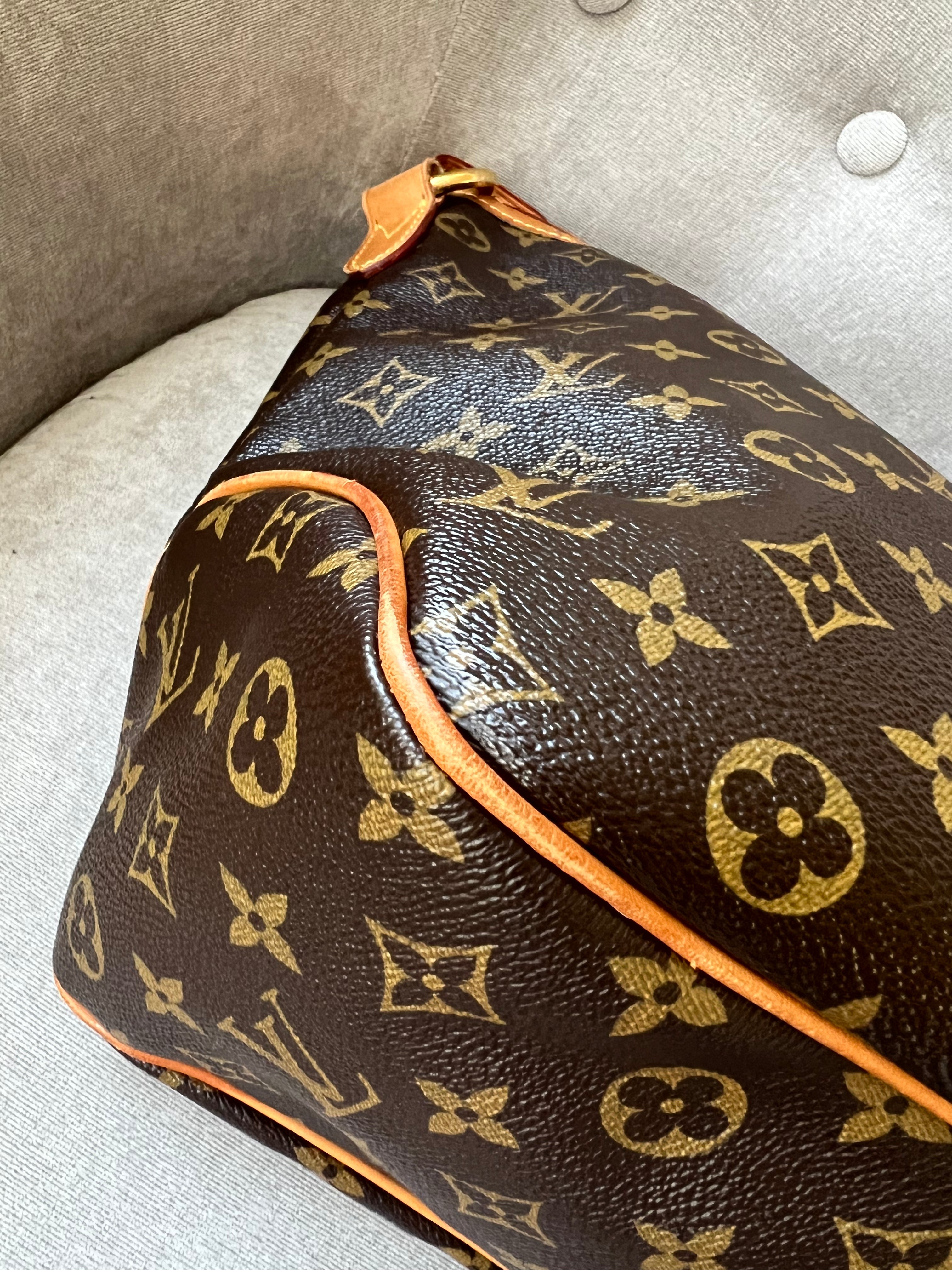 LO-LV bags 2098