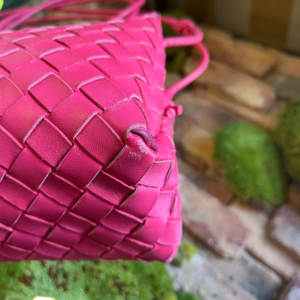 B-VENETA Small Loop Pink Crossbody