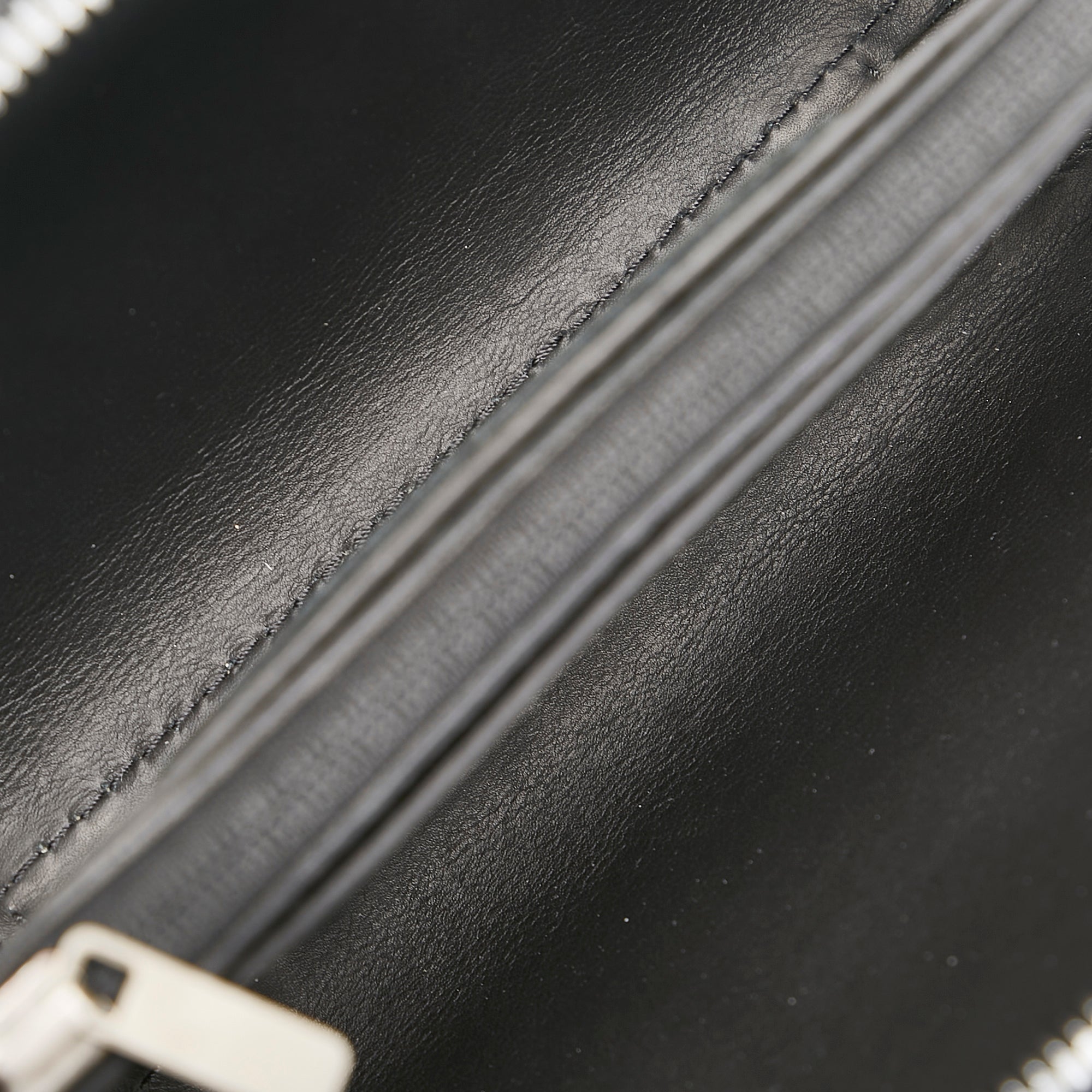 LO-LV bags 6836