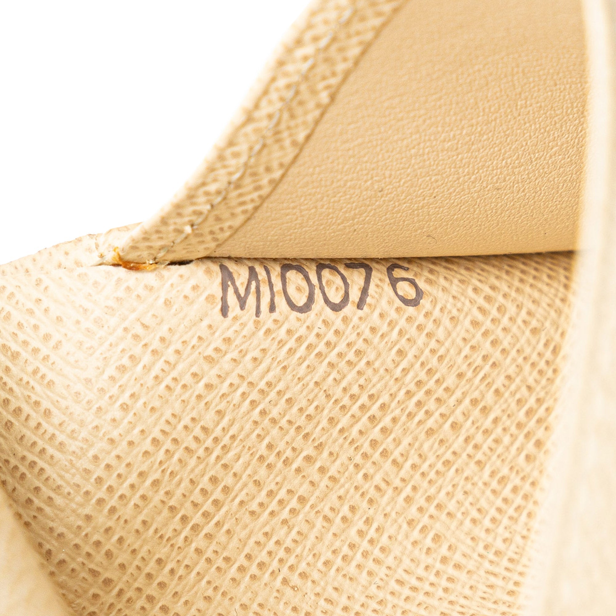 LO-LV bags 4936