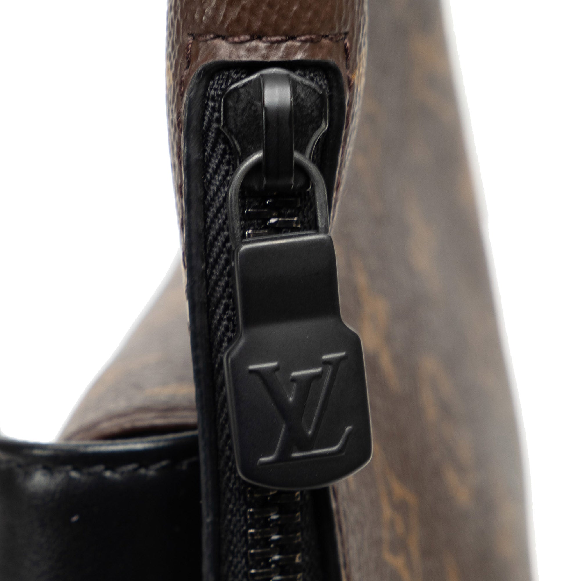 LO-LV bags 4682