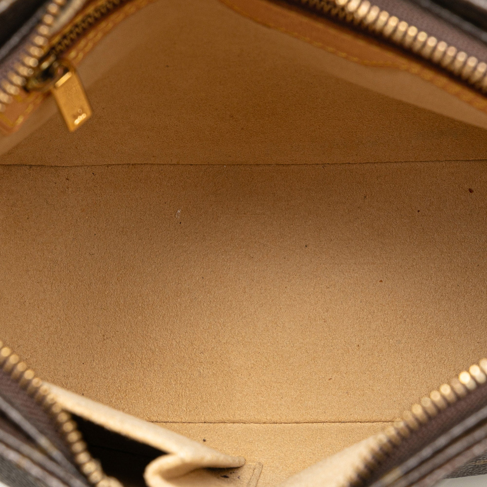LO-LV bags 4602