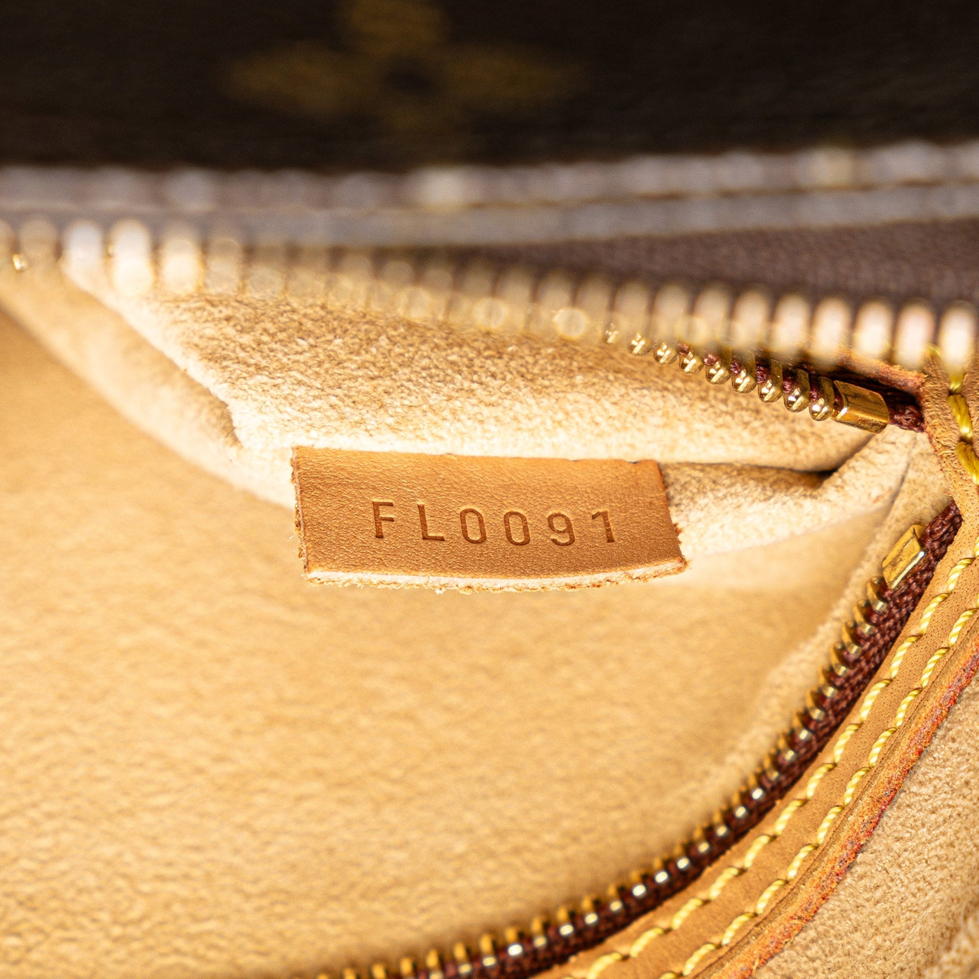 LO-LV bags 4602