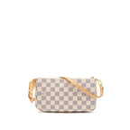 Pochette Accessories