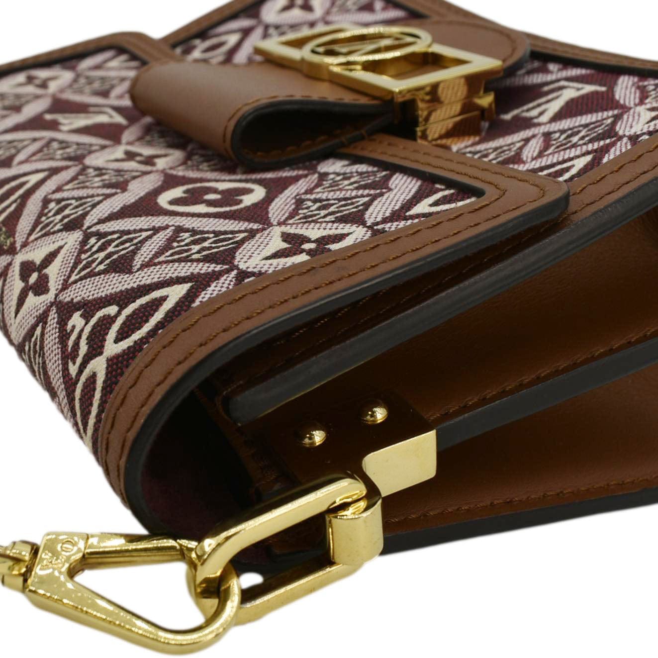 LO-LV bags 2066