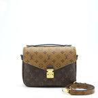 Pochette Metis