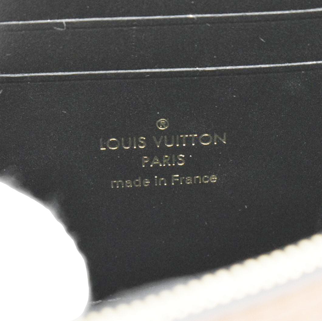 LO-LV bags 2070