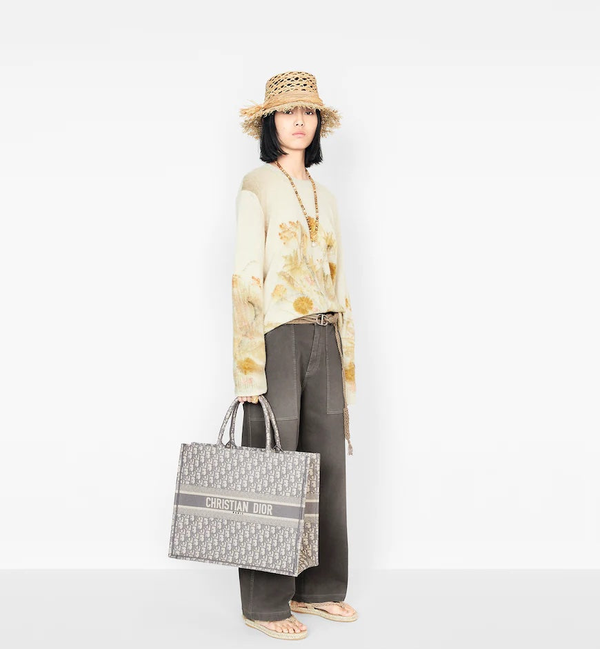 DYOR LARGE BOOK TOTE GRAY DYOR OBLIQUE EMBROIDERY