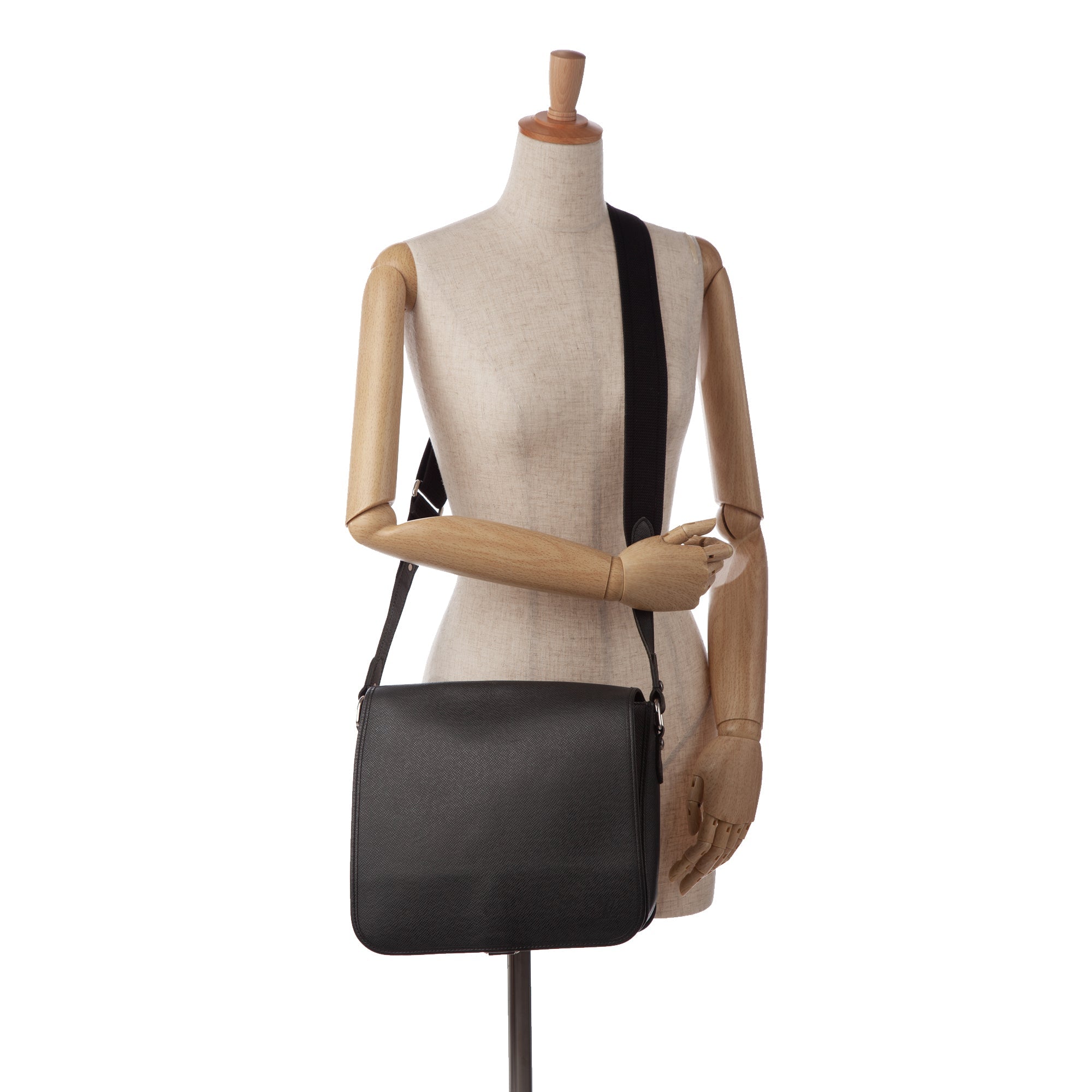 LO-LV bags 12098