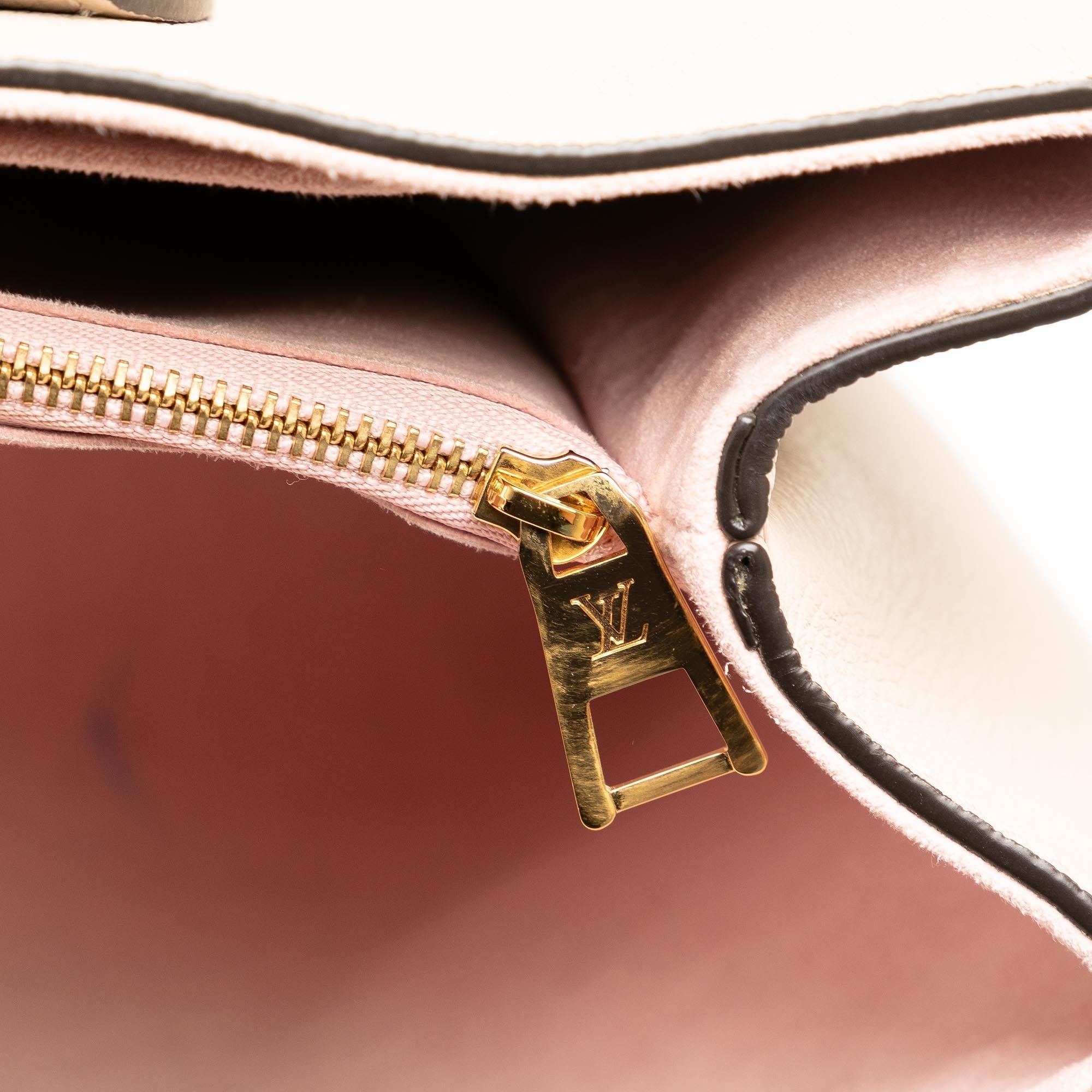 LO-LV bags 4925