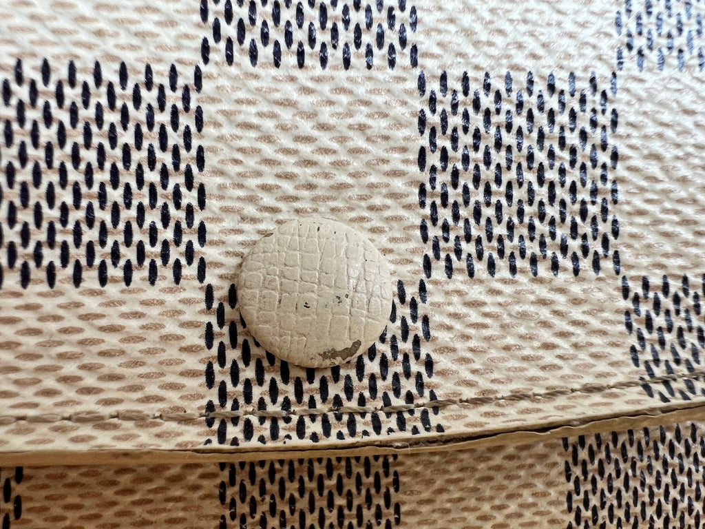 Emilie Wallet