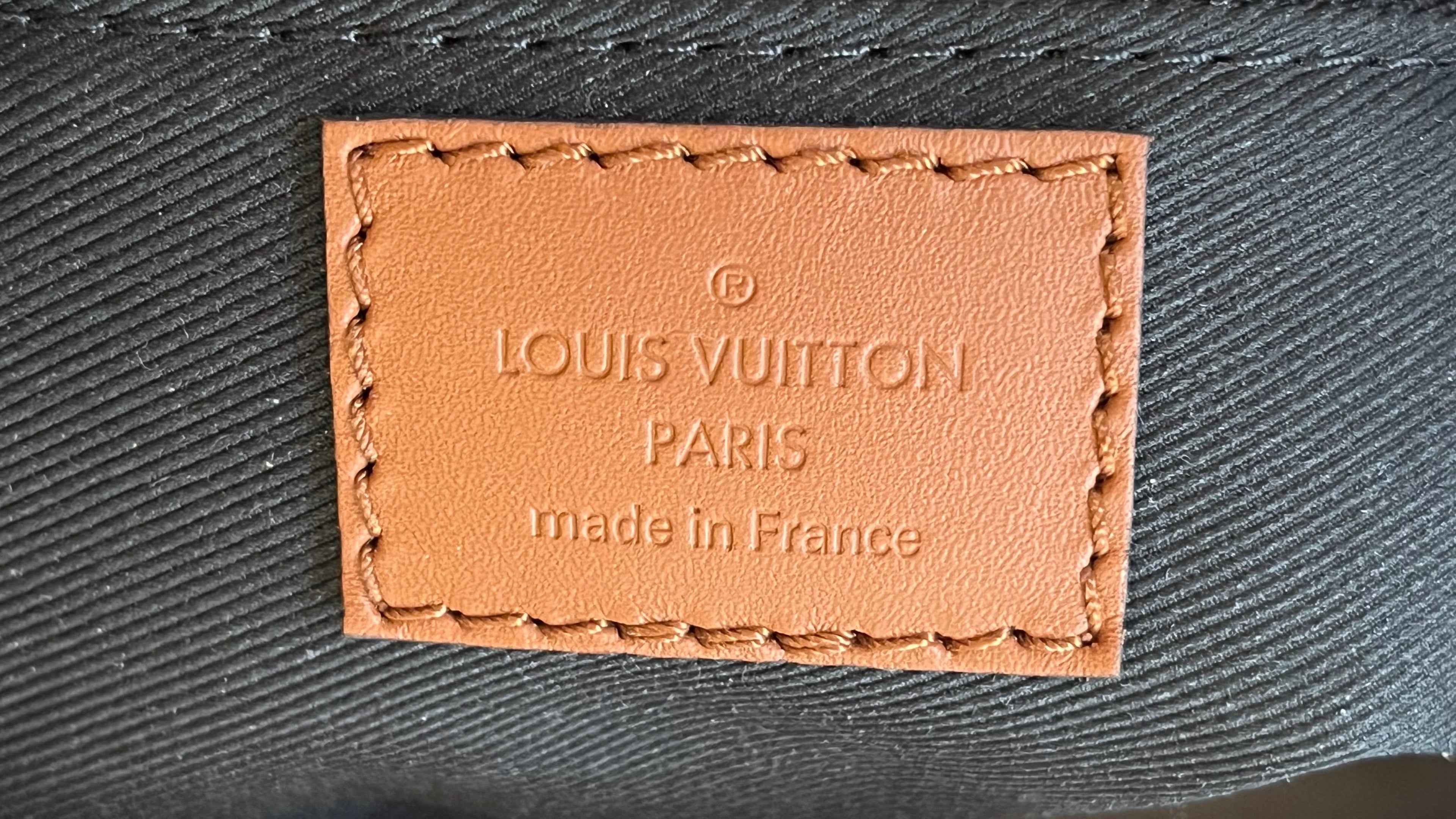 LO-LV bags 2065