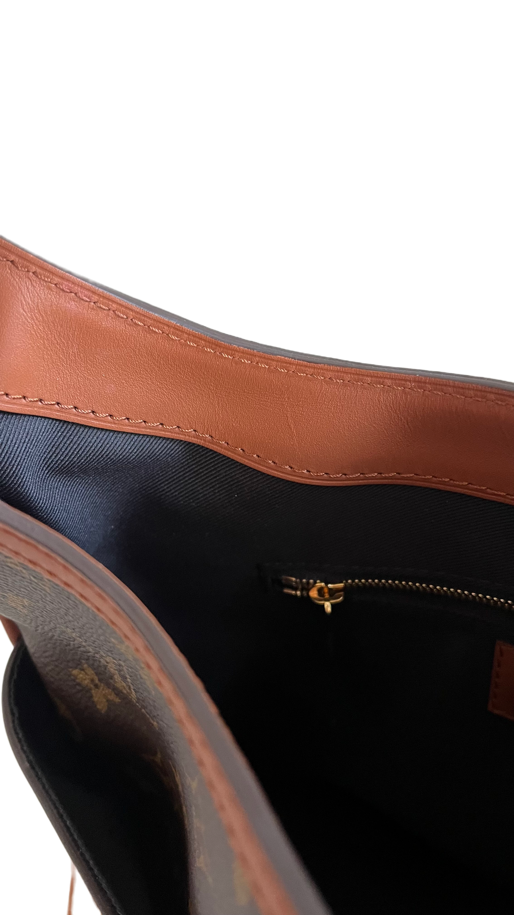 LO-LV bags 2065