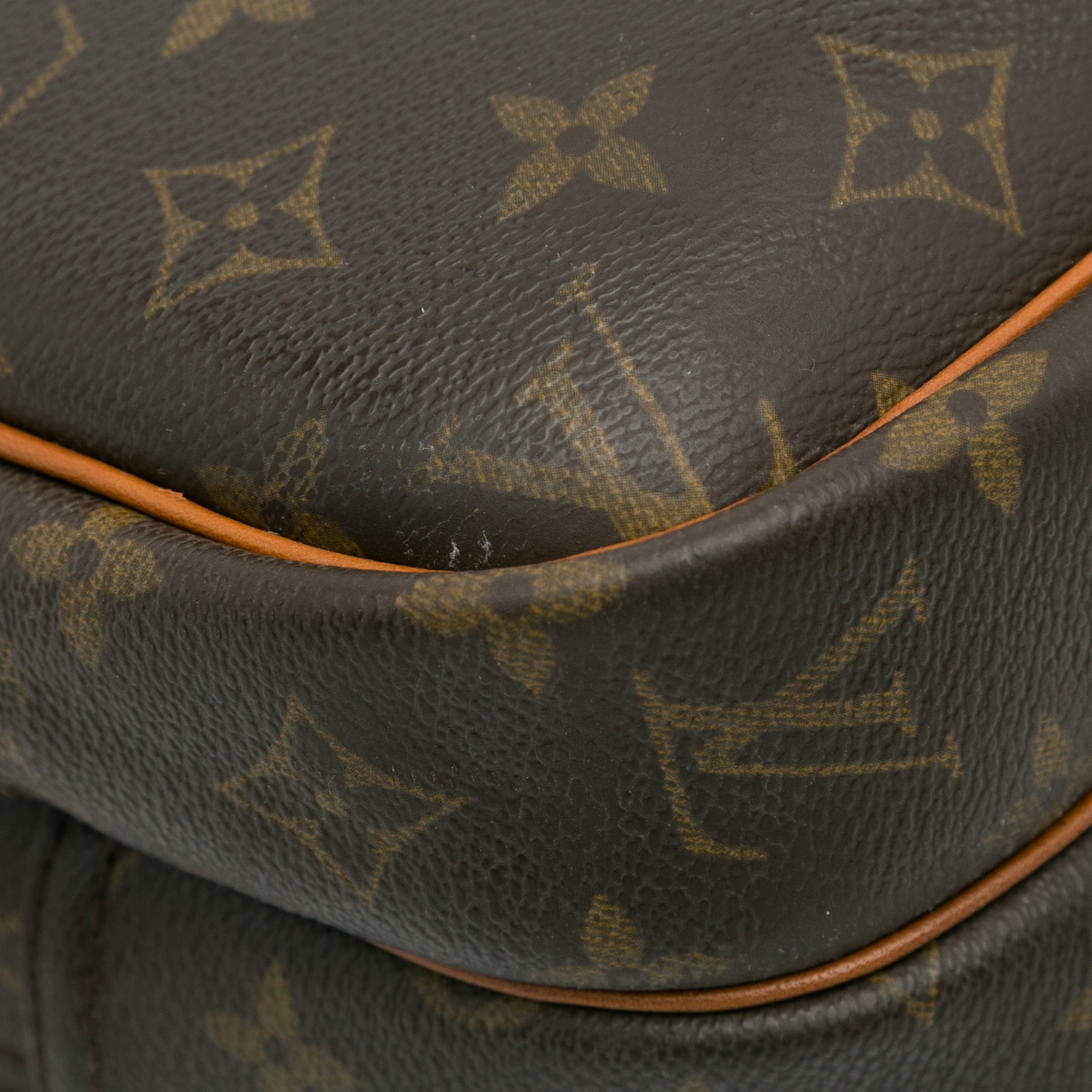 LO-LV bags 4955