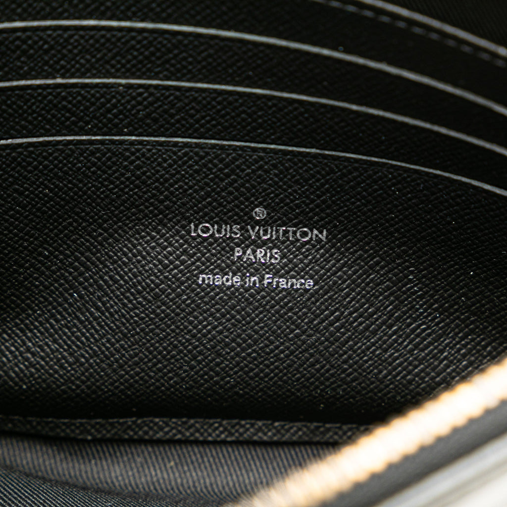 LO-LV bags 4872